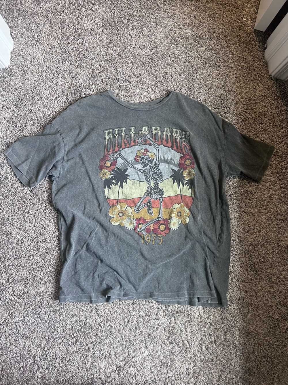 Billabong Gray Short Sleeve Tee with Surfing Skeleton Graphic